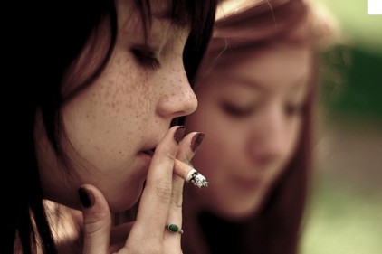 Casi el 30% de los jóvenes españoles fuma y la edad media de inicio es de 13 años